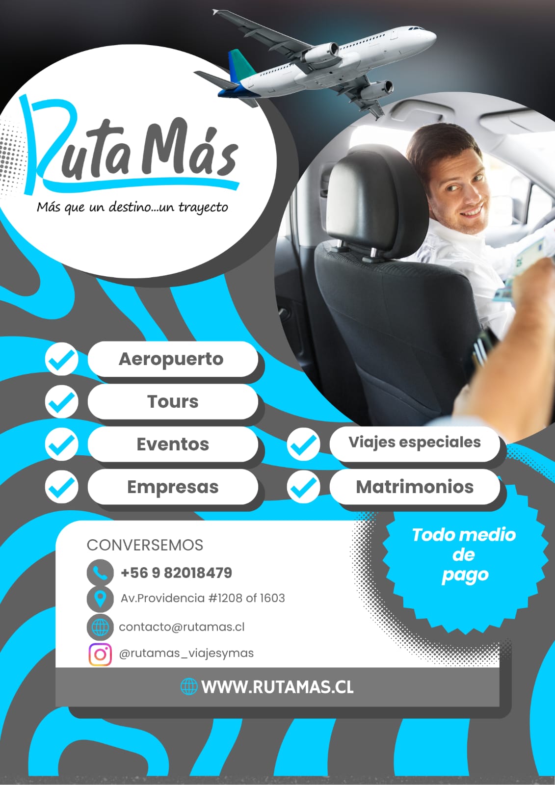 Ruta Más en acción con pasajero feliz